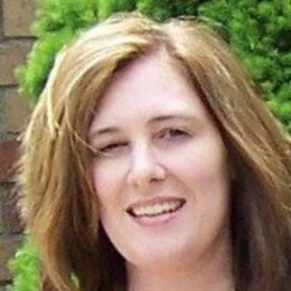 Meet your Posher, Debbie
